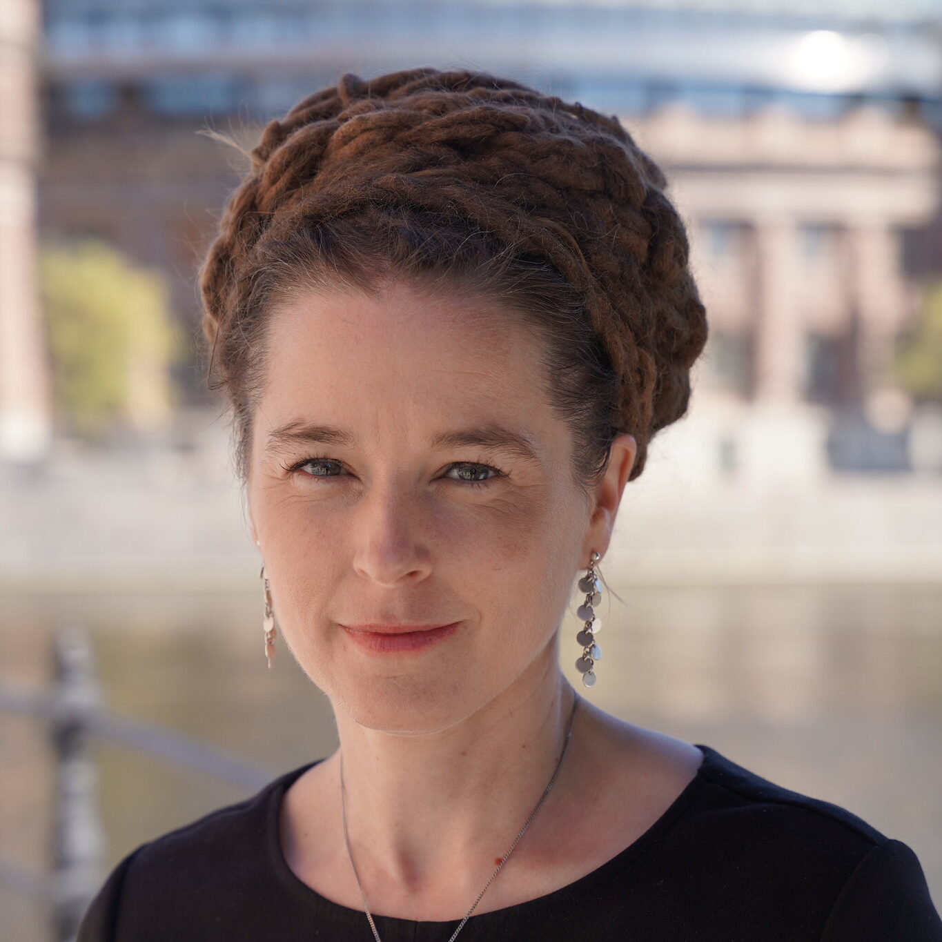 Amanda Lind